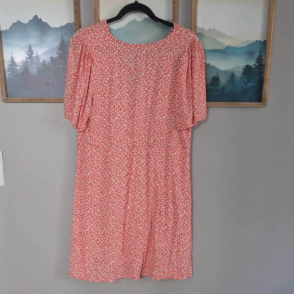 Old Navy Red and White Floral Dress - Picture 4 of 4
